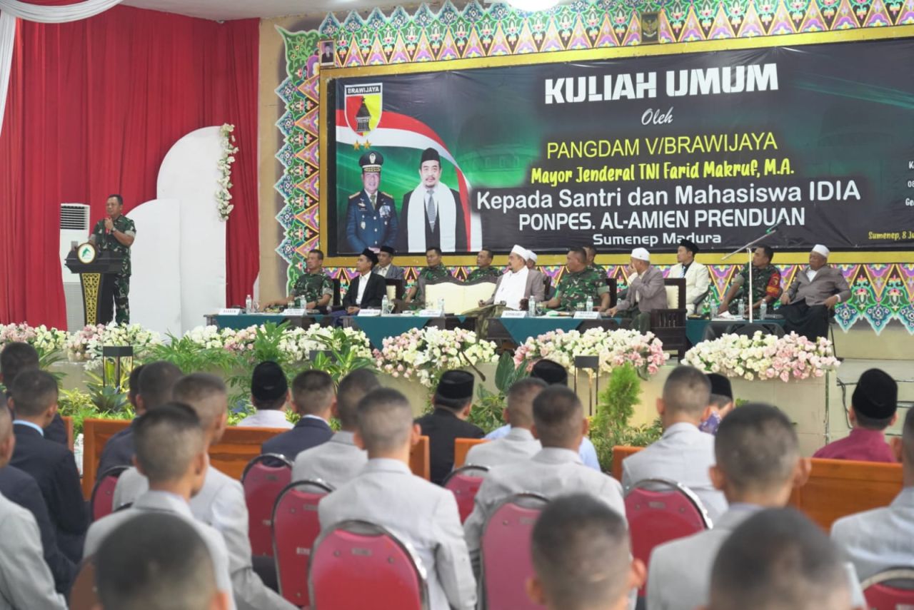 Pangdam Brawijaya Mayjen Farid Makruf Beri Kuliah Umum di Ponpes Al-Amien Sumenep