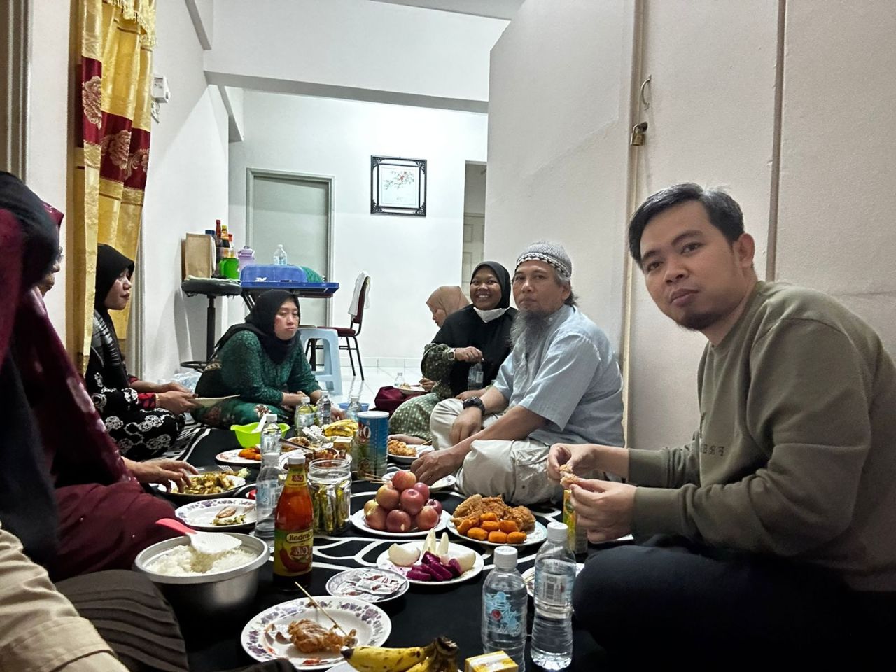 Temui PMI di Malaysia, Gus Fawait Desak Pemprov Jatim Perhatikan Keluarganya di Kampung