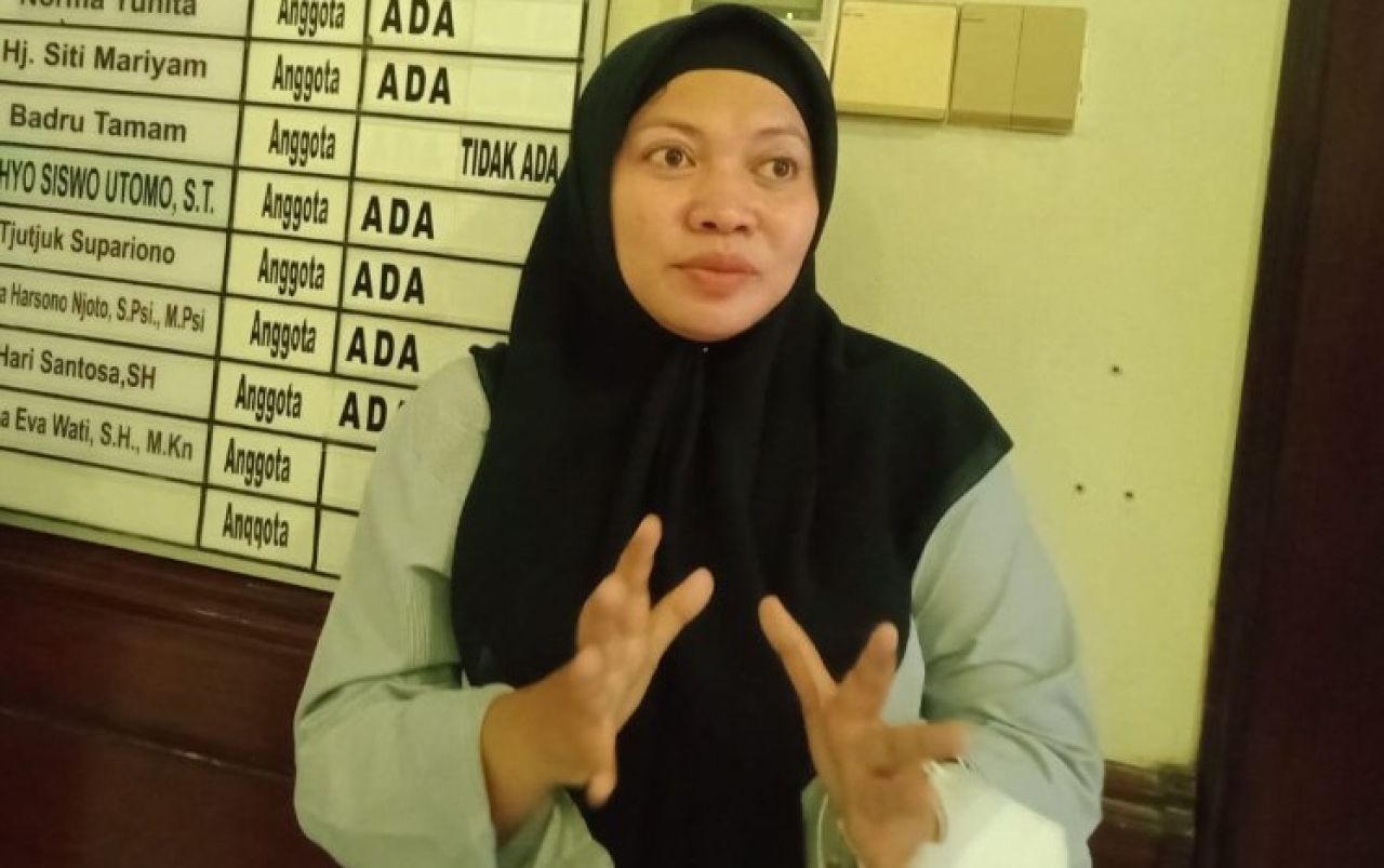 DPRD Surabaya Minta Dinas Pendidikan Segera Bagikan Seragam Untuk Siswa Tidak Mampu