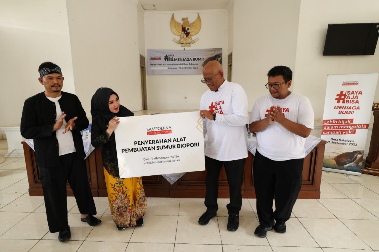 Lestarikan Lingkungan, PT HM Sampoerna Ajak Masyarakat Buat Sumur Biopori