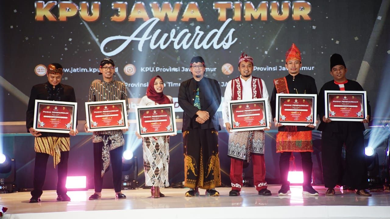 KPU Surabaya Raih Penghargaan Dalam Hal Sosialisasi Pemilih