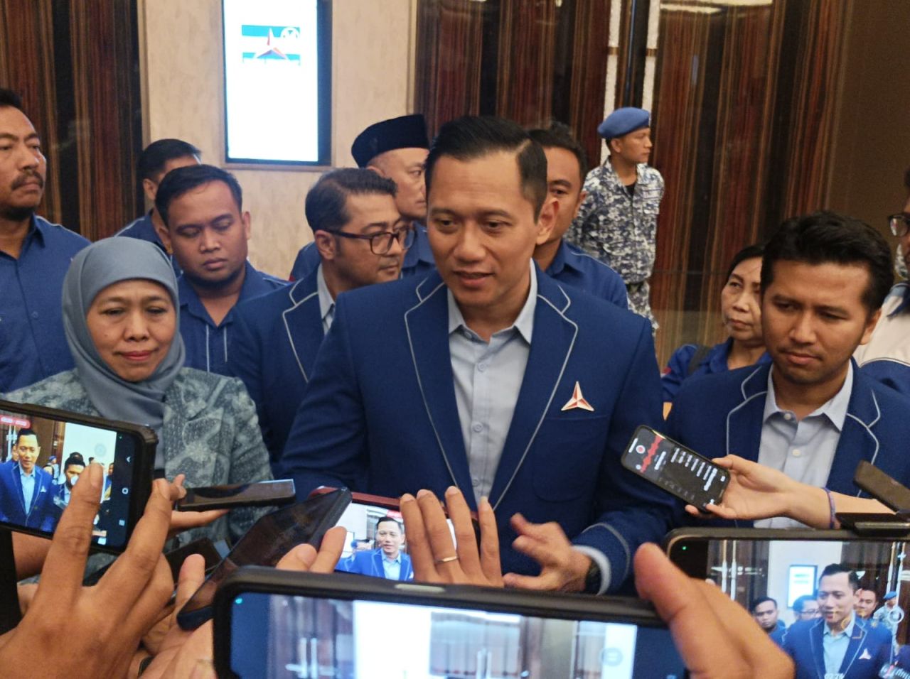 Partai Demokrat Resmi Rekomendasi Khofifah - Emil Maju Pilgub Jatim 2024