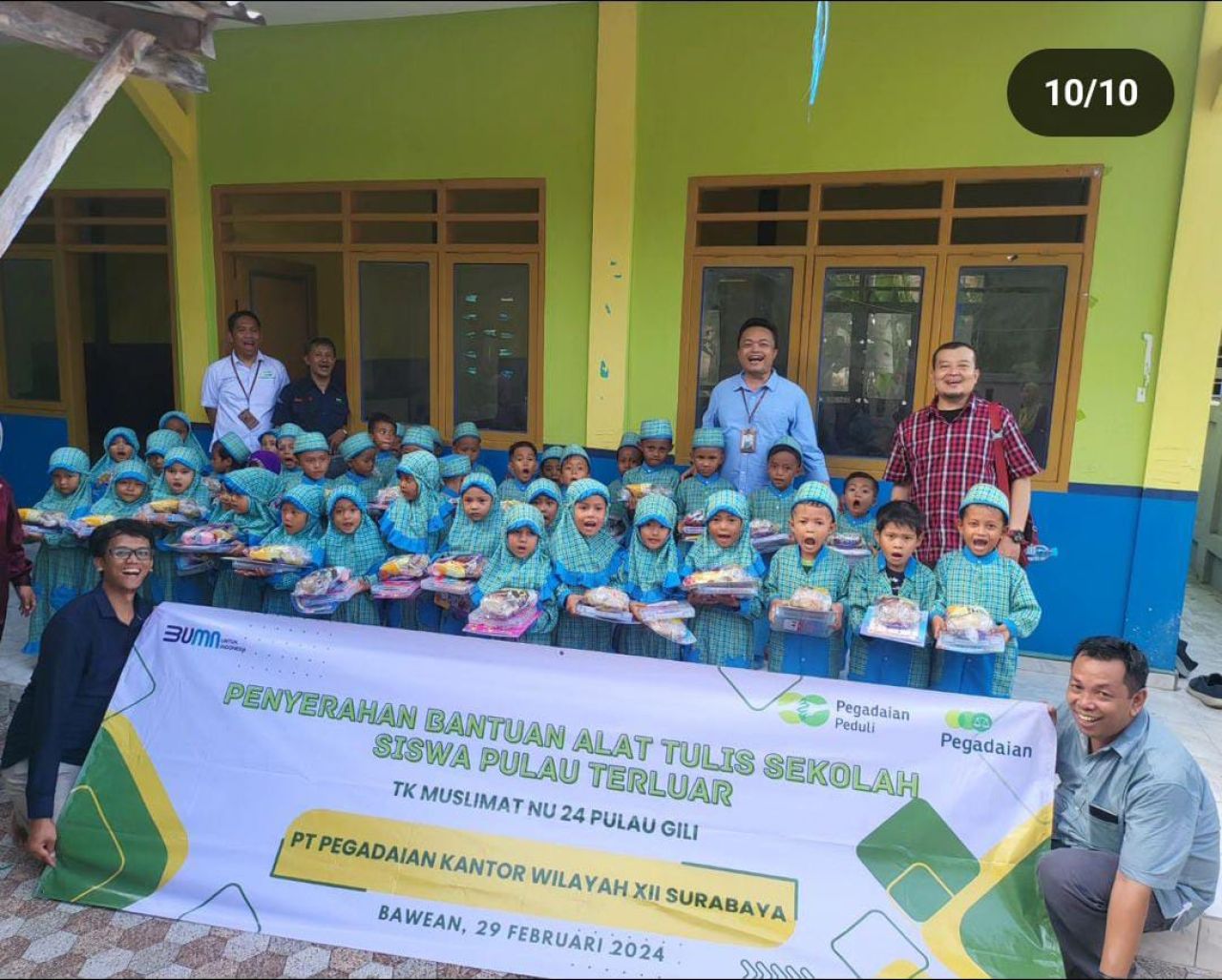 Pegadaian Peduli Pendidikan Anak Pulau Gili