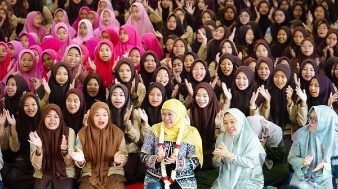 Khofifah Harap Santri Jadi Penjaga Moral di Tengah Transfornasi Digital