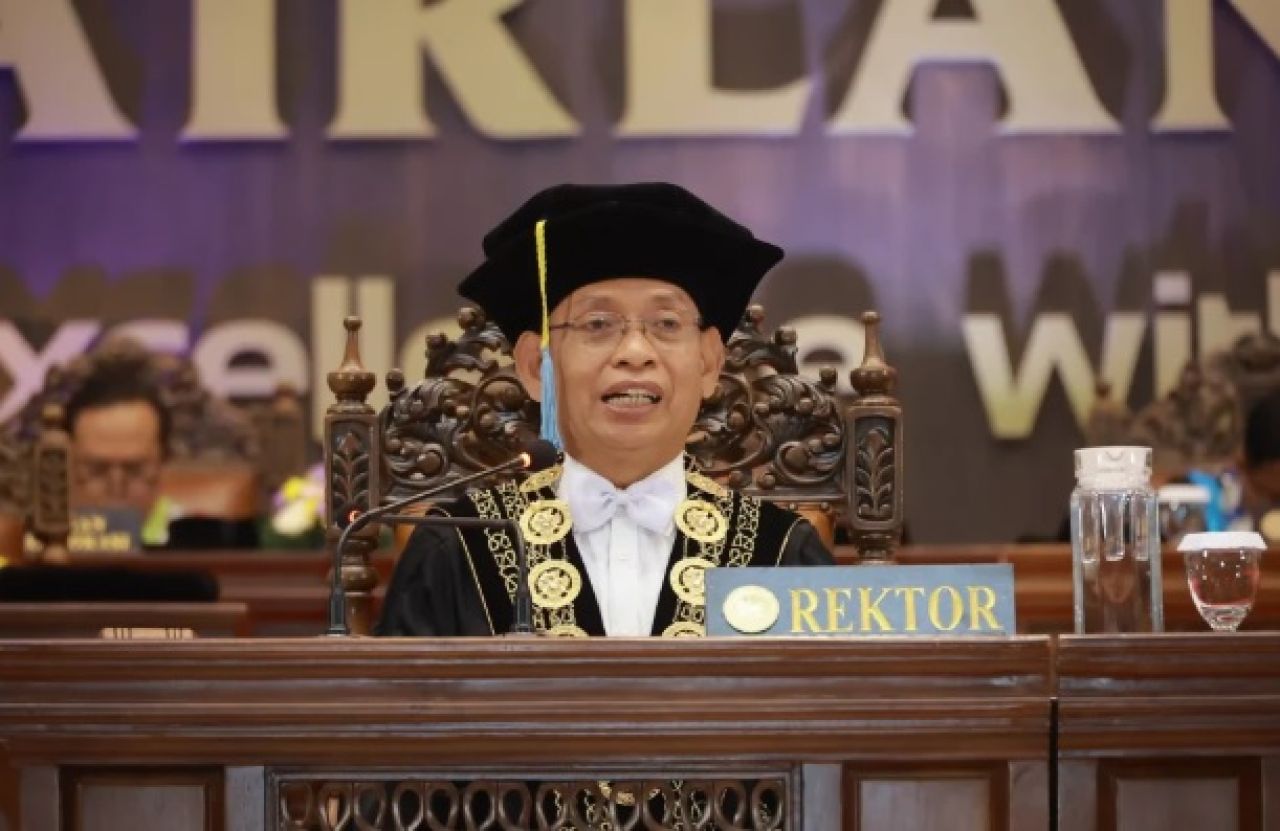 Ini Pesan Rektor Unair untuk AHY dan Eri Cahyadi