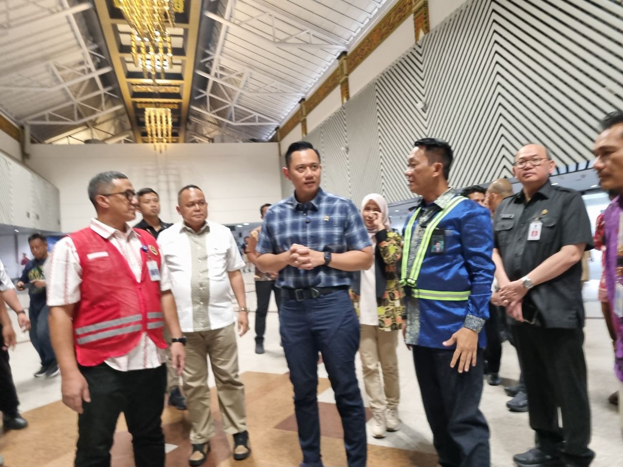 AHY Sidak Bandara Juanda Surabaya, Pastikan Persiapan Nataru 2025