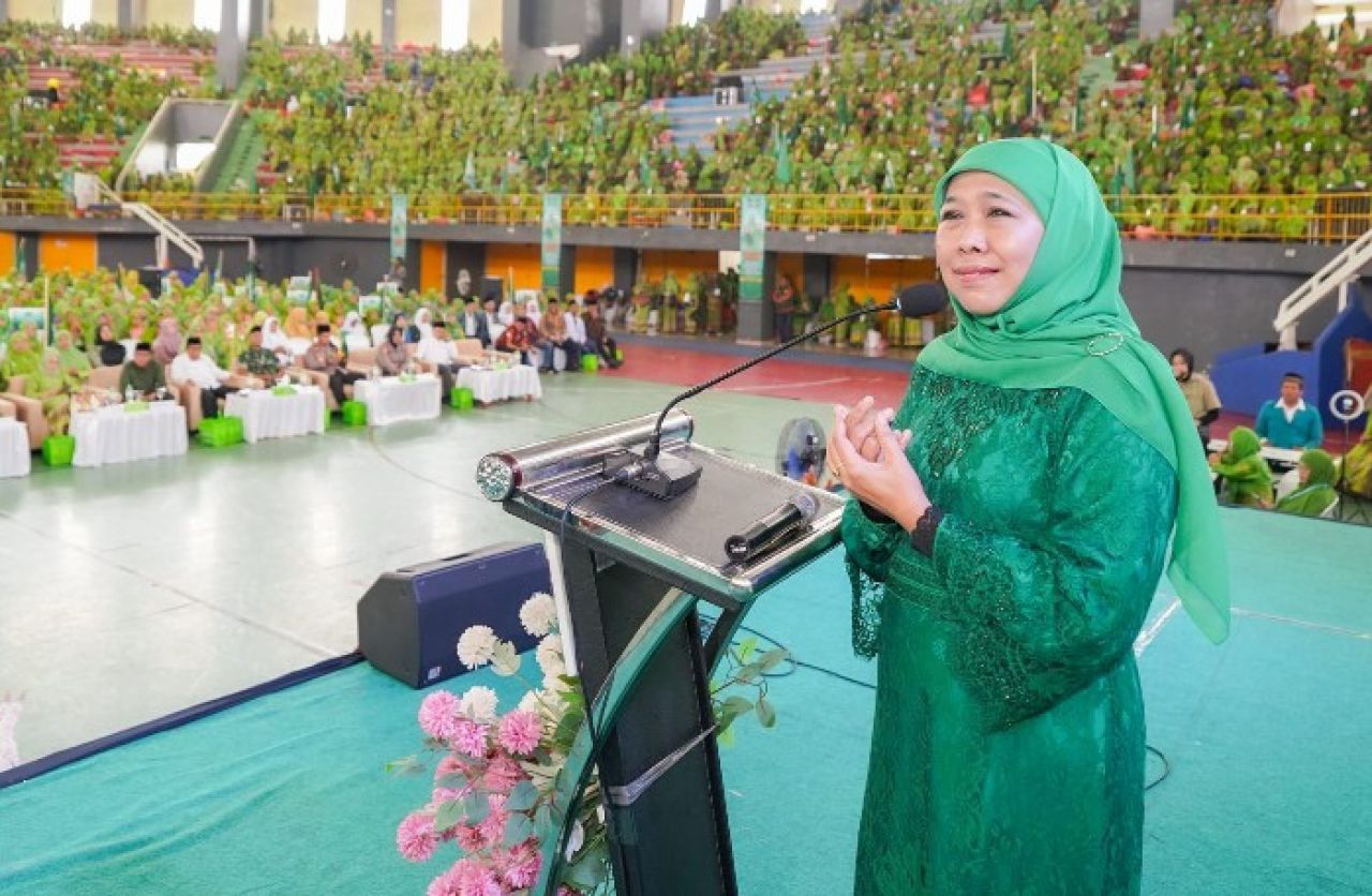 Hadiri Pelantikan Pengurus Ranting Muslimat NU Se-Kediri, Khofifah Tekankan Peningkatkan Diri