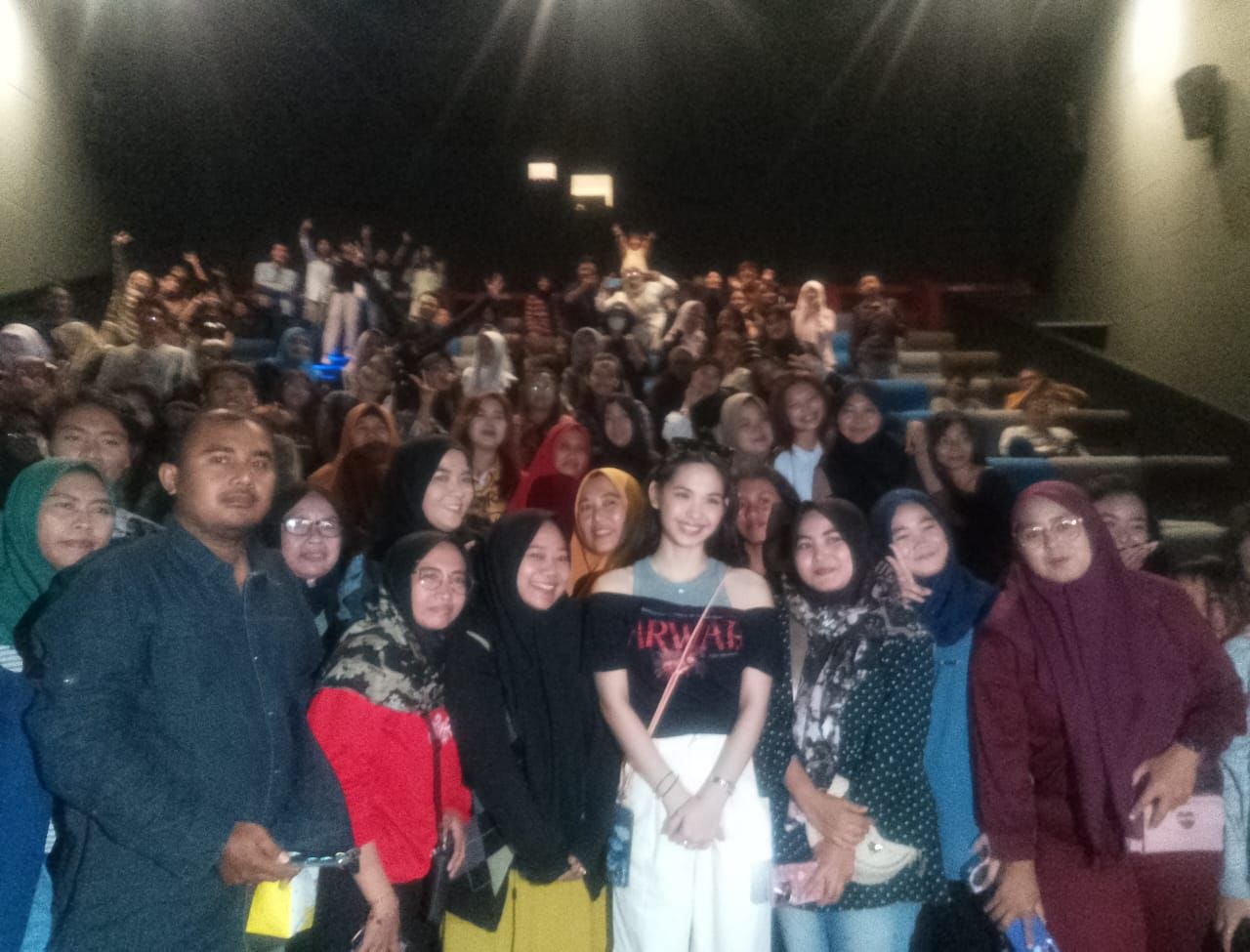 Keseruan Nobar Film Arwah di CGV BG Junction