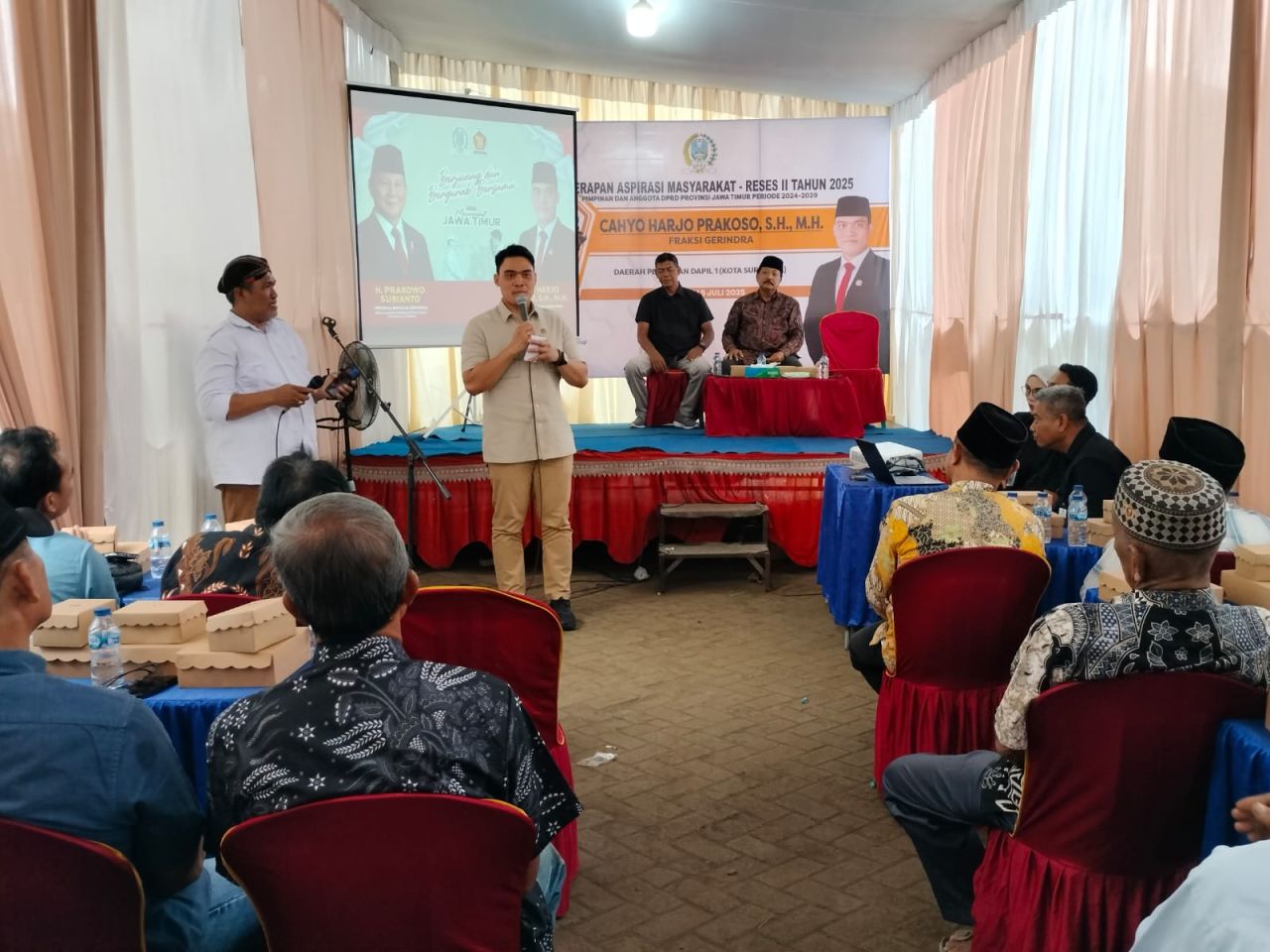 Cahyo Harjo Prakoso Reses di Surabaya, Warga Sambat PHK