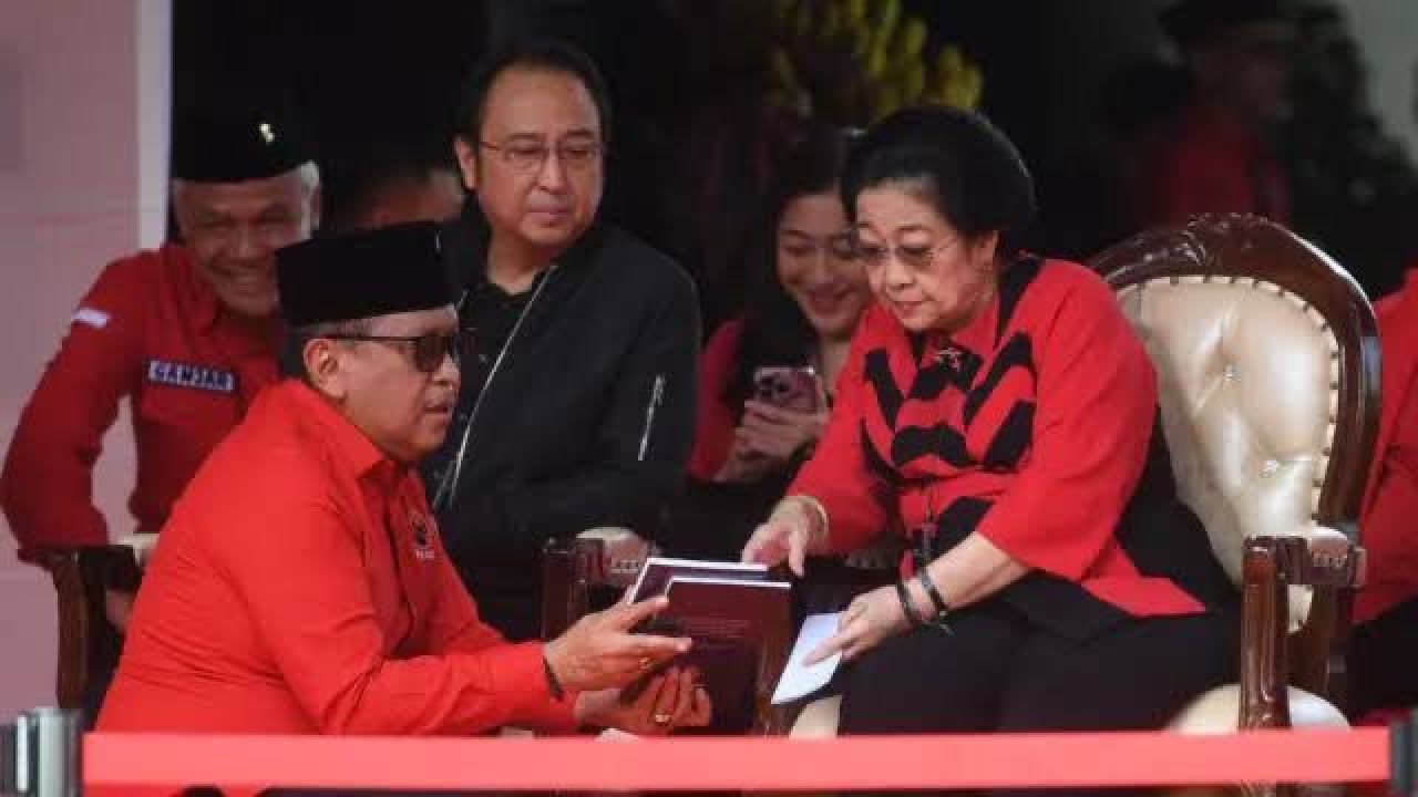 Sekjen Diadili, Kader PDIP Surabaya:  Bangsa Ini Sedang Meruntuhkan Langit Harapan Rakyat
