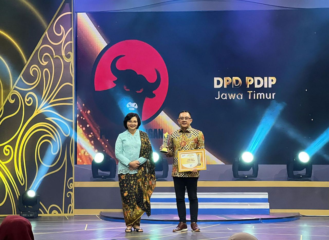 PDI Perjuangan Jatim Raih Predikat Partai Terbaik, Dua Legislator Juga Torehkan Prestasi