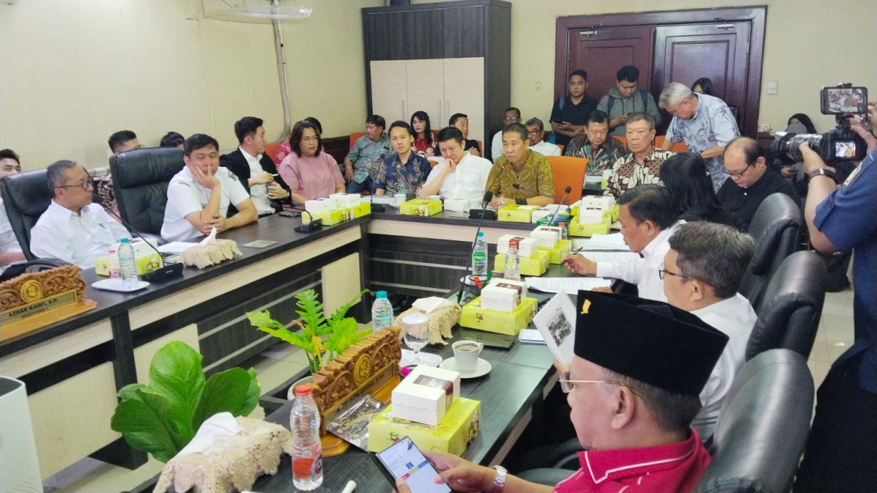 Pembangunan &ldquo;The Nook Cafe&rdquo; Tuai Protes, DPRD Surabaya Fasilitasi Dialog Warga dan PT SAS