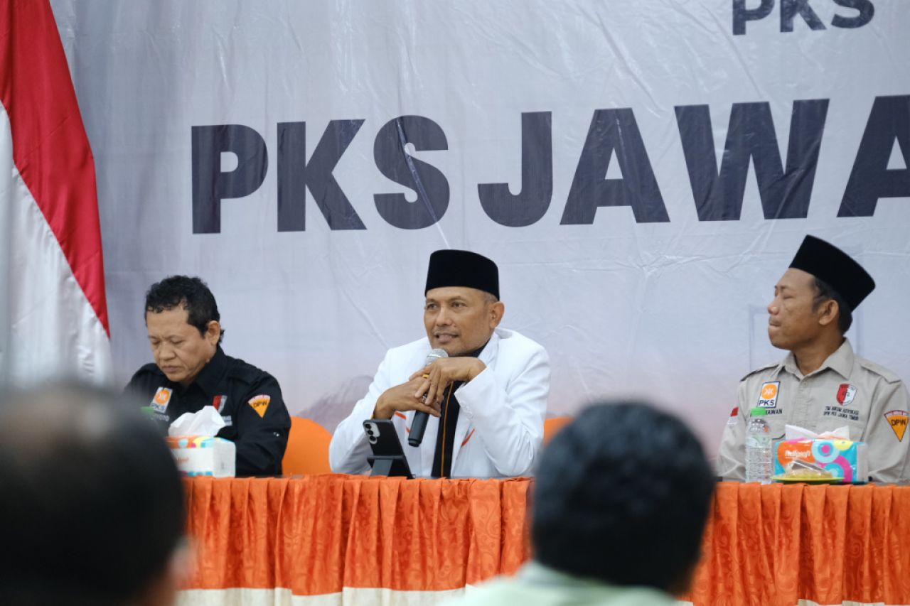 PKS Jatim Beasiswai Kader Jadi Advokat, Siap Beri Bantuan Hukum Gratis